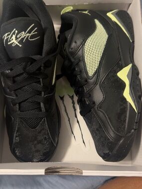 Jordan Kids Black and Neon Yellow/Volt Retro Sneakers